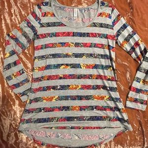 Small lularoe floral top